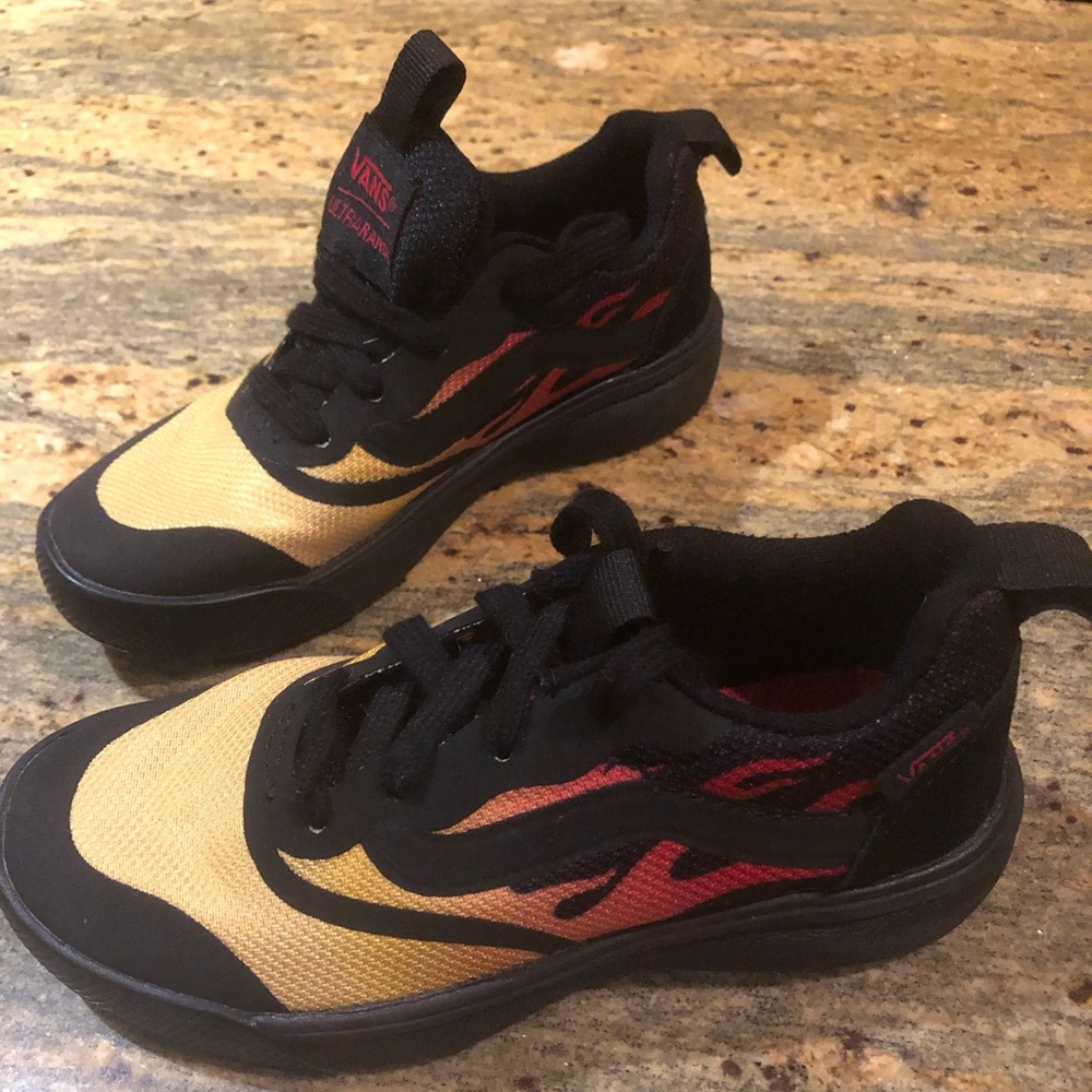 VANS UltraRange Rapidweld, Flame/ black. Size 11T